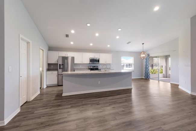 5923 162 Nd Ave E, House other with 4 bedrooms, 2 bathrooms and null parking in Parrish FL | Image 6