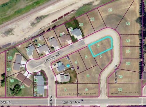 423 13th Street Nw, Valley City, ND, 58072 | Card Image