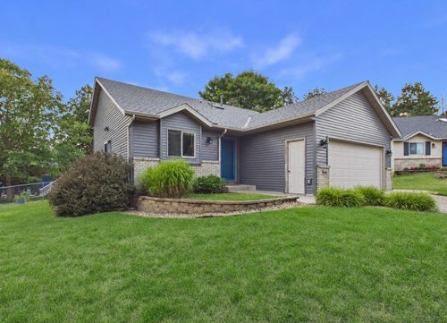 1104 Summit Way, Sauk Rapids, MN, 56379-2566 | Card Image