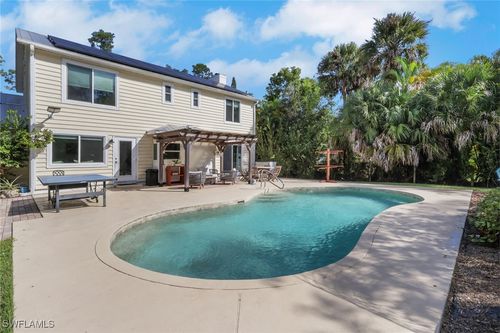 5092 Boxwood Way, Naples, FL, 34116-3932 | Card Image