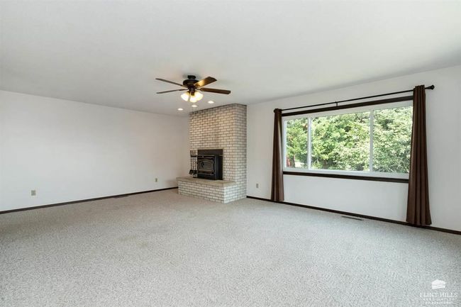 5921 Sharm Dr, House other with 3 bedrooms, 2 bathrooms and null parking in Manhattan KS | Image 11