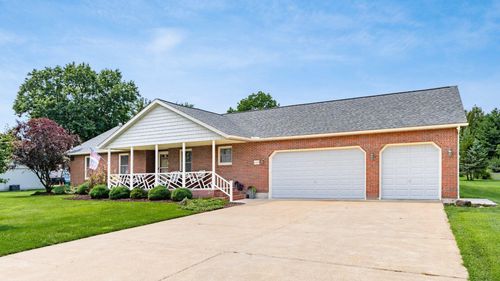 645 Lakeshore Dr W, Hebron, OH, 43025-9733 | Card Image