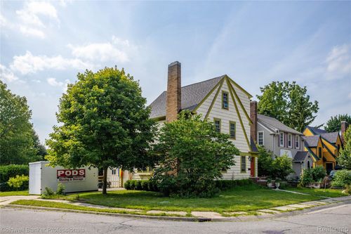 122 Linden Ct, Ypsilanti, MI, 48197-4703 | Card Image