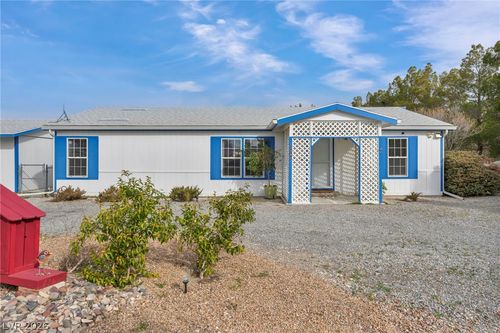 2280 Machado St, Pahrump, NV, 89048-6002 | Card Image