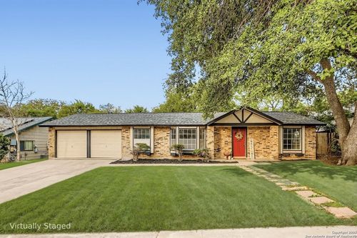 4423 Las Cruces St, San Antonio, TX, 78233-6811 | Card Image