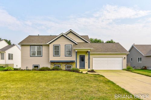 10333 Lynwood Ln, Zeeland, MI, 49464-2231 | Card Image