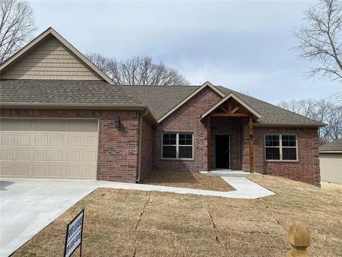 5 Ila Ln, Bella Vista, AR, 72714-4002 | Card Image