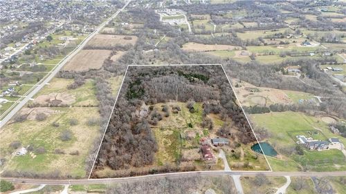 6825 S Arnett Rd, Grain Valley, MO, 64029-9731 | Card Image