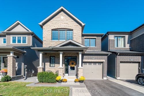 17 Allan Moore Pl, Stittsville, ON, K2S2A9 | Card Image