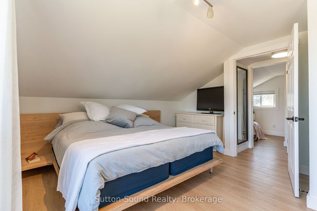 146 Sunset Blvd, House other with 3 bedrooms, 2 bathrooms and 8 parking in Georgian Bluffs ON | Image 24