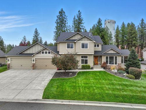 821 E Westcrest Rd, Colbert, WA, 99005-8725 | Card Image