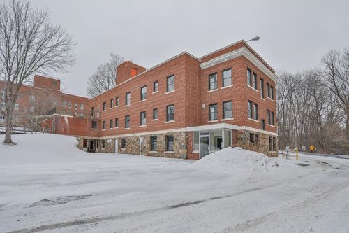 800 Gilbert St, Wausau, WI, 54403-3279 | Card Image