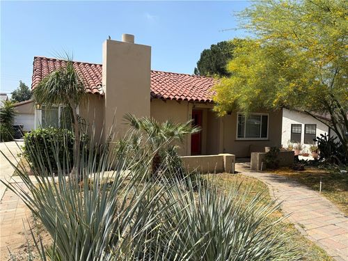 926 College Ave, Redlands, CA, 92374 | Card Image