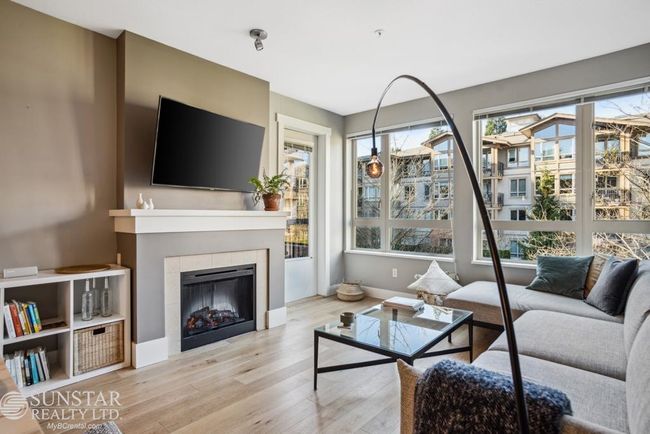 209 - 2601 Whiteley Court, Condo with 2 bedrooms, 0 bathrooms and 2 parking in North Vancouver BC | Image 4