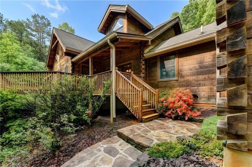 82 Walnut Grove Ln, Tiger, GA, 30576-1672 | Card Image