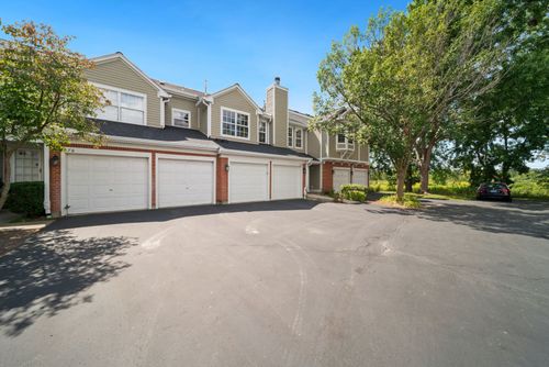 580-580 Muskegan Ct, Vernon Hills, IL, 60061-3418 | Card Image