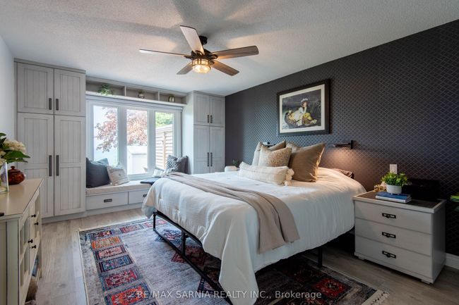 4062 Bluepoint Dr, House other with 3 bedrooms, 3 bathrooms and 4 parking in Town Of Plympton Wyoming ON | Image 23
