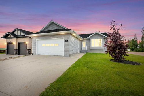 4725 54 Ave, Kitscoty, AB, T0B2P0 | Card Image
