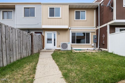 2611 18th Avenue W, Williston, ND, 58801 | Card Image