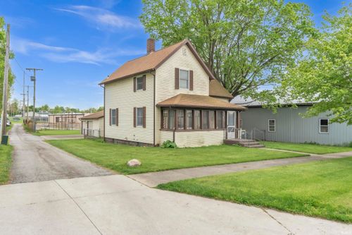 215 W Grove Street, Kendallville, IN, 46755-1408 | Card Image
