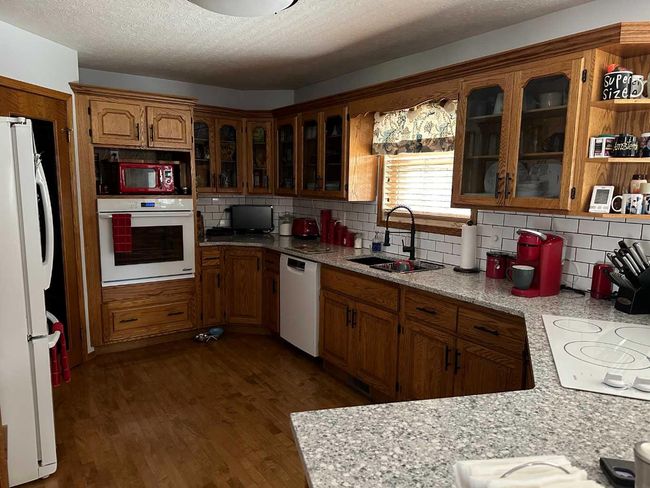 3318 Township Road 400, House other with 4 bedrooms, 4 bathrooms and 6 parking in Rural Lacombe County AB | Image 12