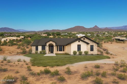 1688 E Creek Canyon Rd, Phoenix, AZ, 85086-9366 | Card Image