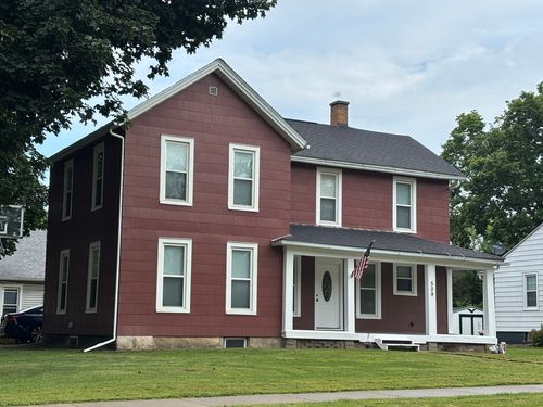 509 S Madison St, Morrison, IL, 61270-2728 | Card Image