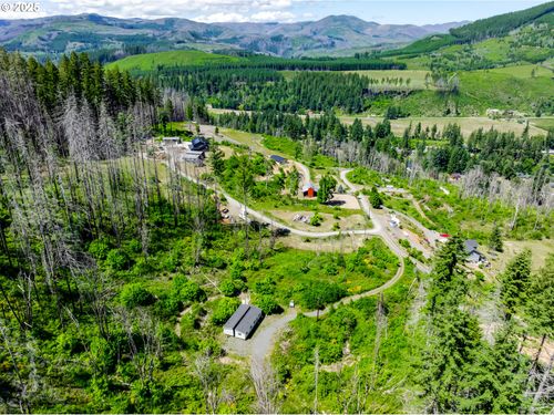 90162 Cascade View Dr, Vida, OR, 97488-9715 | Card Image