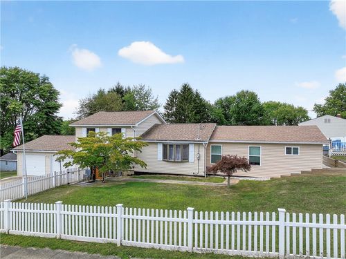 101 Cranbrooke Dr, Coraopolis, PA, 15108-9125 | Card Image