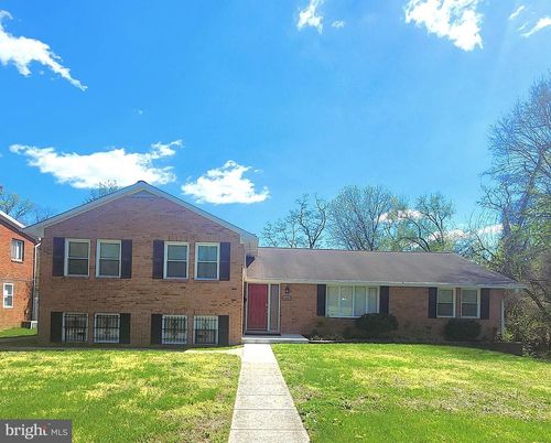 5419 Sargent Rd, HYATTSVILLE, MD, 20782-2317 | Card Image