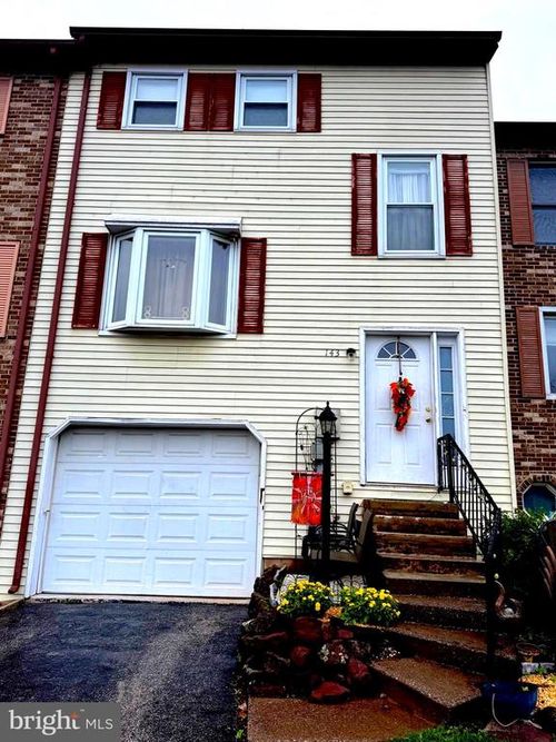 143 White Dogwood Dr, ETTERS, PA, 17319-9573 | Card Image