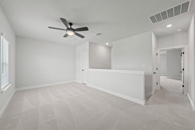 Upstairs lounge area. | Image 8