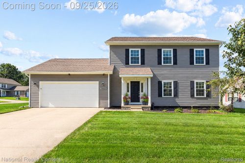 1461 Scotland Yard Dr, Walled Lake, MI, 48390-2282 | Card Image
