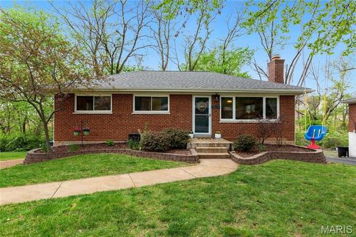 9604 Greenview Dr, Saint Louis, MO, 63126-1502 | Card Image