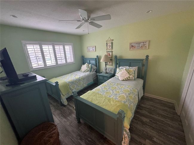 205 - 2310 Gulf Dr N, Condo with 2 bedrooms, 1 bathrooms and null parking in BRADENTON BEACH FL | Image 17