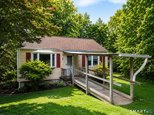 8 Darien Rd, New Fairfield, CT, 06812-4323 | Card Image