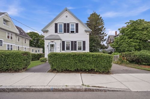 92 Broadway, Taunton, MA, 02780-2533 | Card Image