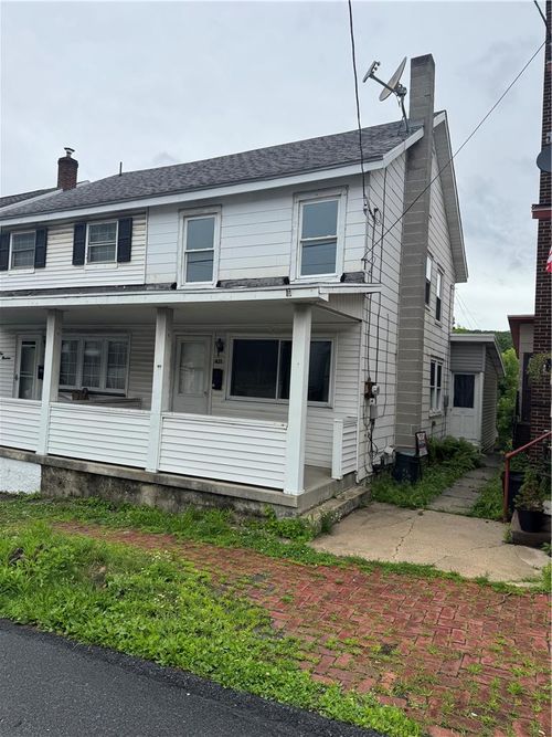 421 E Patterson St, Lansford, PA, 18232-1622 | Card Image