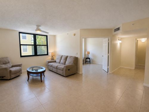 302-651 Okeechobee Blvd, West Palm Beach, FL, 33401-6060 | Card Image