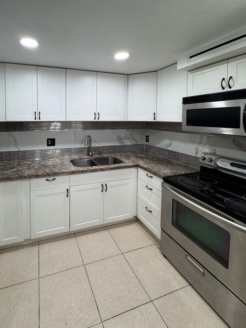 104-4166 Inverrary Dr, Lauderhill, FL, 33319-4525 | Card Image