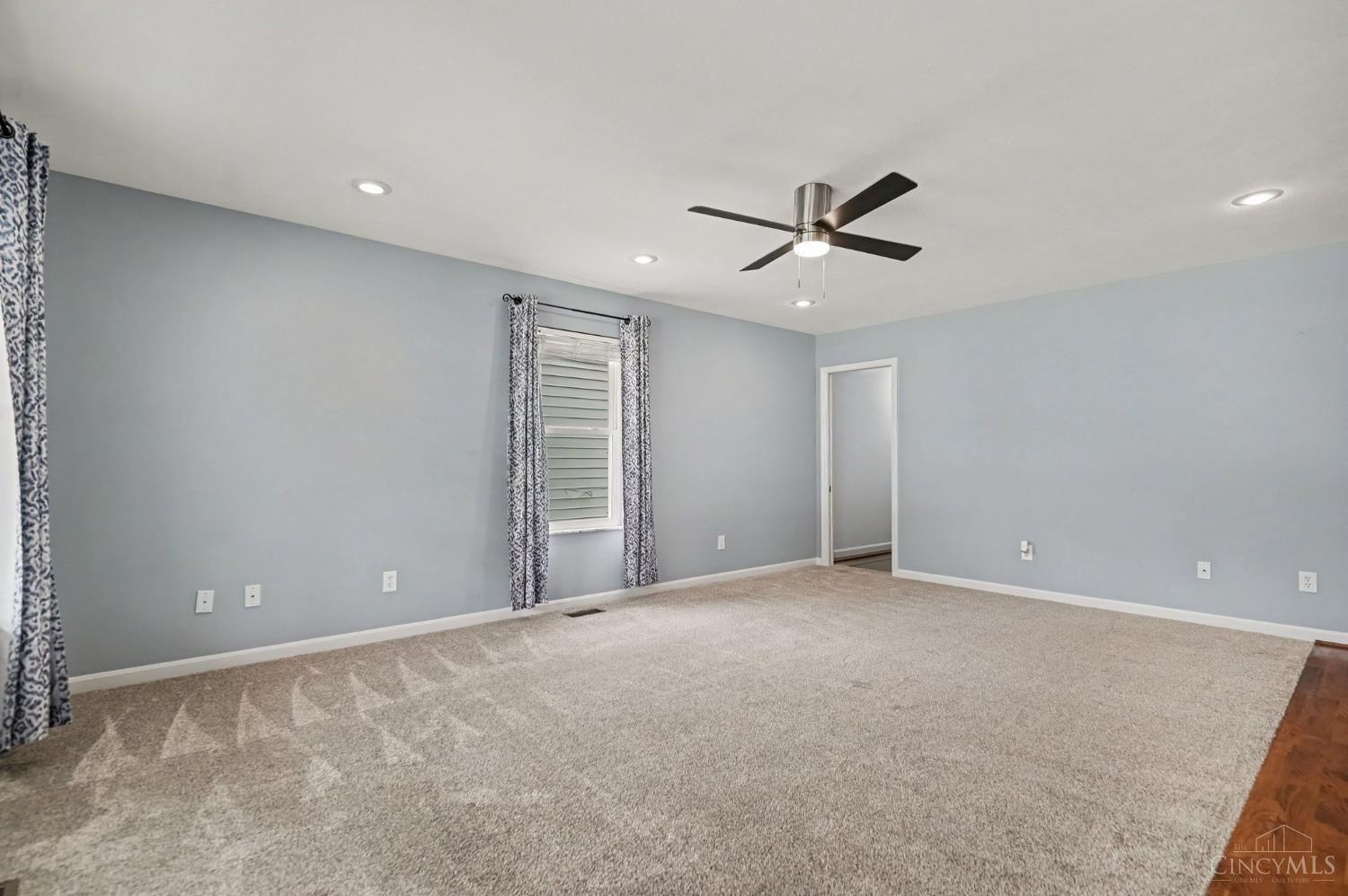 Residential Lease in North Bend 5