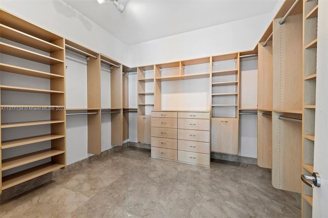 APT-2201 - 900 Brickell Key Blvd, Condo with 3 bedrooms, 4 bathrooms and null parking in Miami FL | Image 17