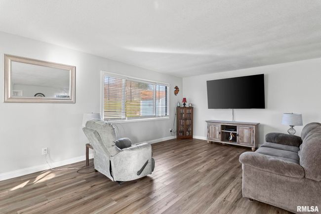 9 Timbercrest Dr, House other with 3 bedrooms, 2 bathrooms and null parking in Sherman IL | Image 8