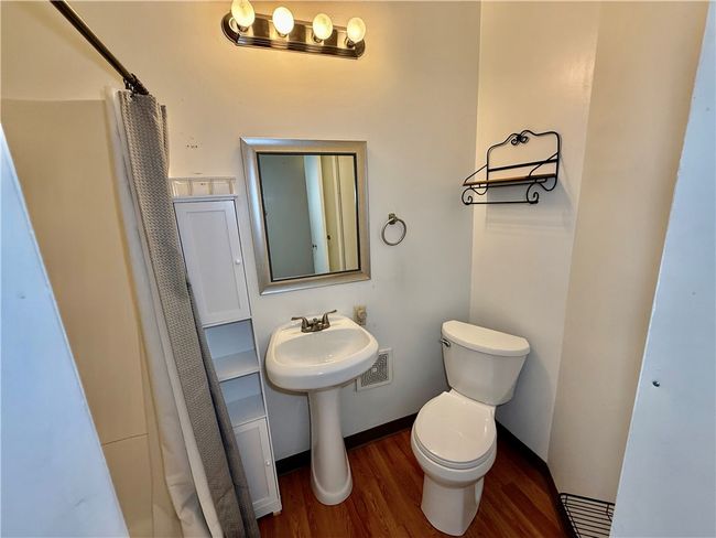 123 - 121 4 Th Ave, House other with 4 bedrooms, 3 bathrooms and 2 parking in Scottdale PA | Image 18