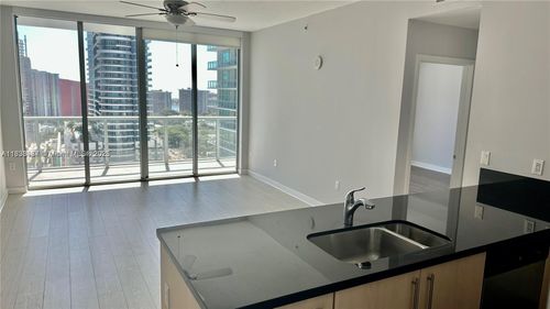 2618-n-1111 Sw 1st Ave, Miami, FL, 33130-5401 | Card Image