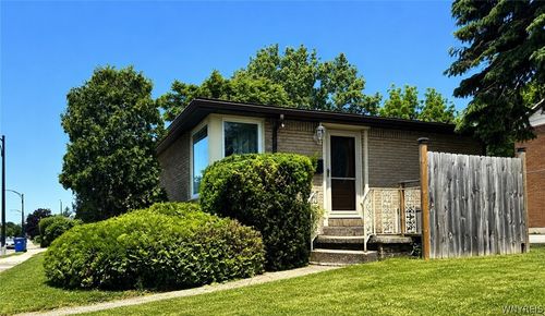 2 Yale Pl, Buffalo, NY, 14210-2326 | Card Image
