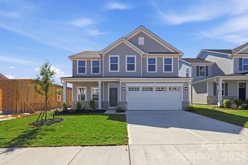 2036 Fernway Dr, Charlotte, NC, 28216 | Card Image