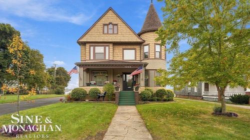 1906 Military St, Port Huron, MI, 48060-5939 | Card Image