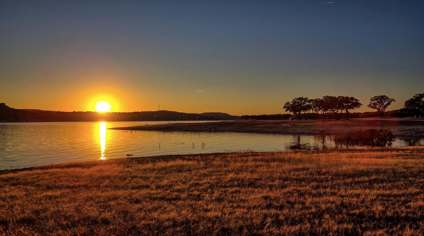 Land in Lago Vista