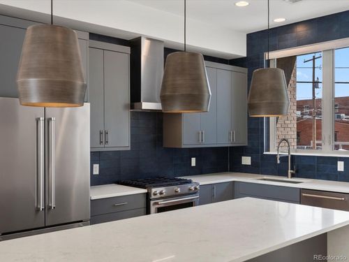 73 W 10th Ave, Denver, CO, 80204-4011 | Card Image